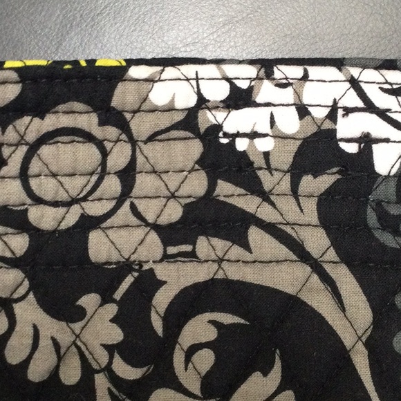 Vera Bradley woman’s bag yellow and black - Picture 5 of 6